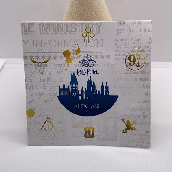 Alex and Ani•HARRY POTTER™•Hogwarts Two-Tone Snowflake Bangle - Picture 6 of 7